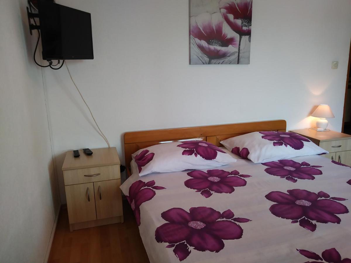 פאקוסטאן Nives Apartmani מראה חיצוני תמונה