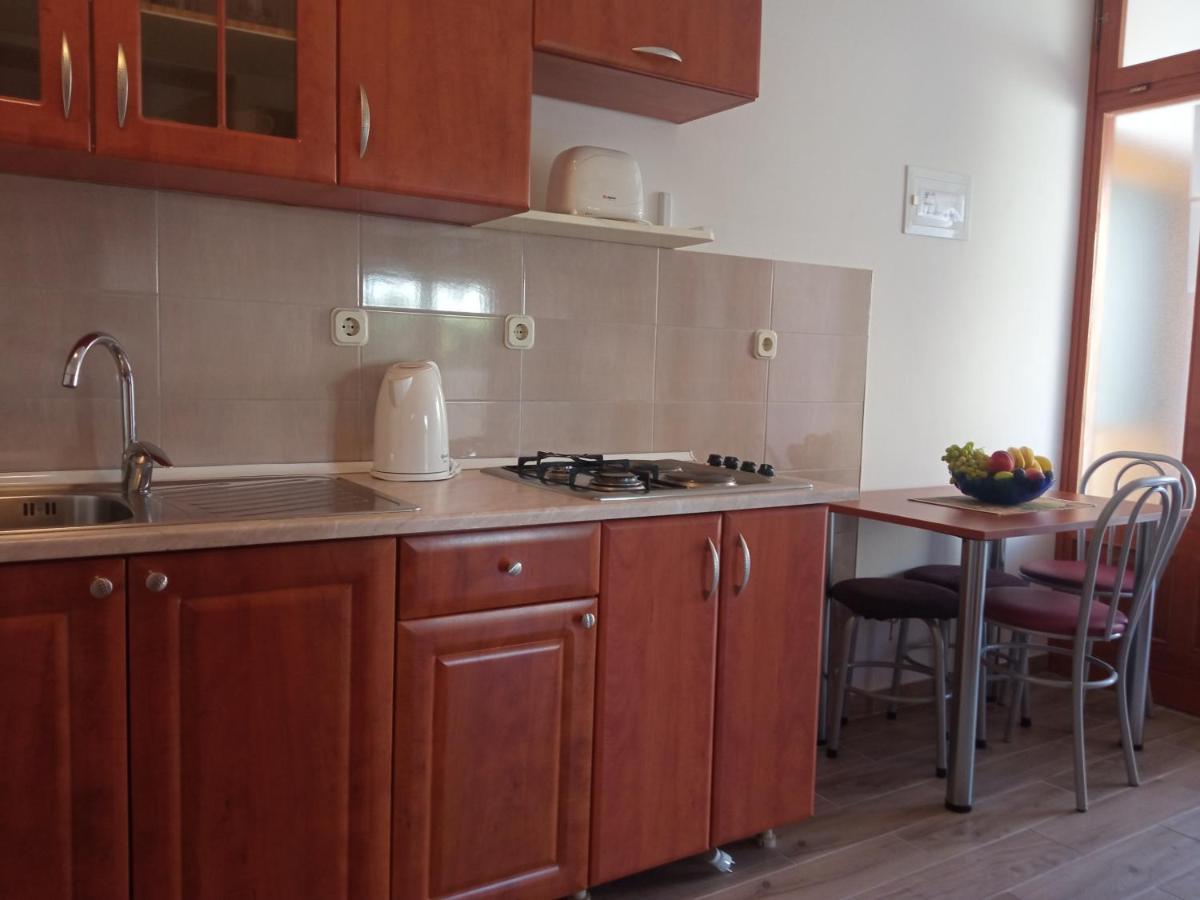 פאקוסטאן Nives Apartmani מראה חיצוני תמונה