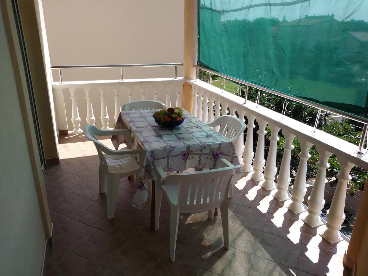 פאקוסטאן Nives Apartmani מראה חיצוני תמונה