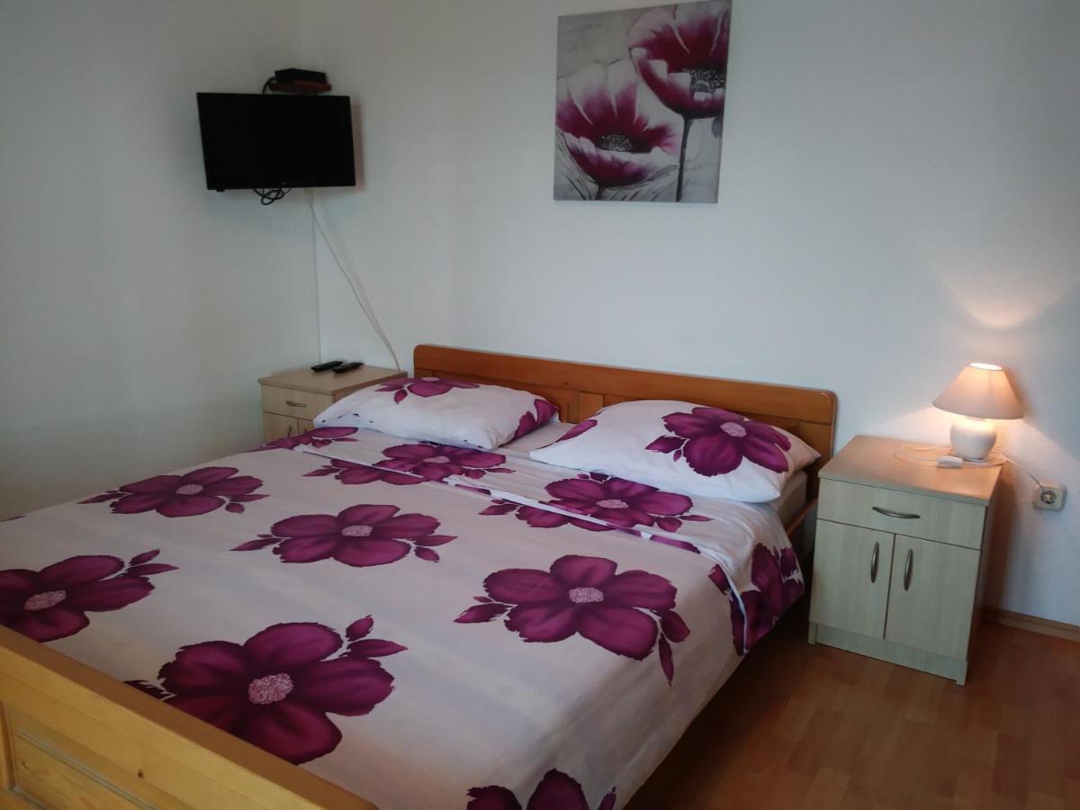 פאקוסטאן Nives Apartmani מראה חיצוני תמונה