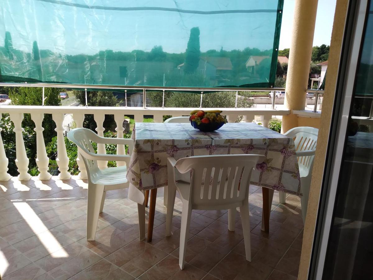 פאקוסטאן Nives Apartmani מראה חיצוני תמונה