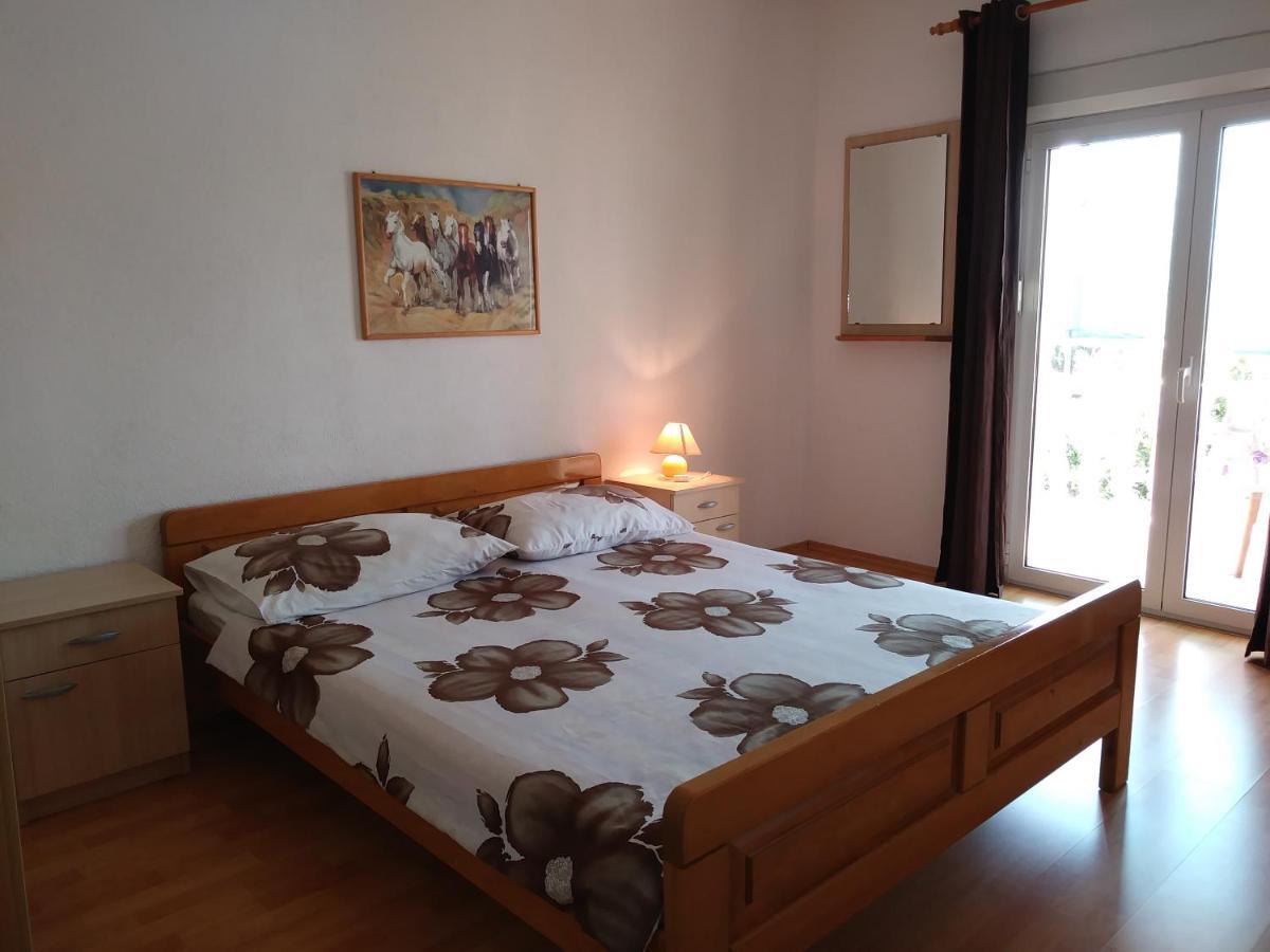 פאקוסטאן Nives Apartmani מראה חיצוני תמונה