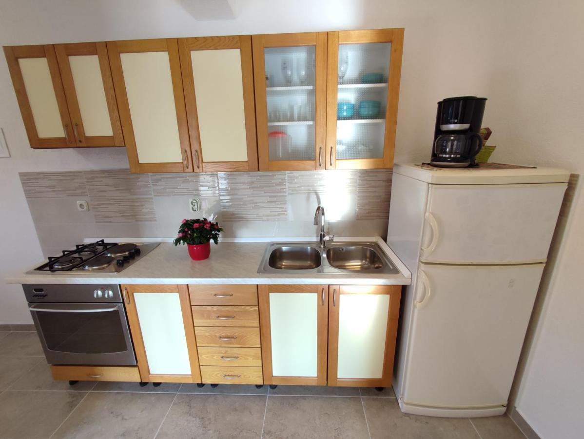 פאקוסטאן Nives Apartmani מראה חיצוני תמונה