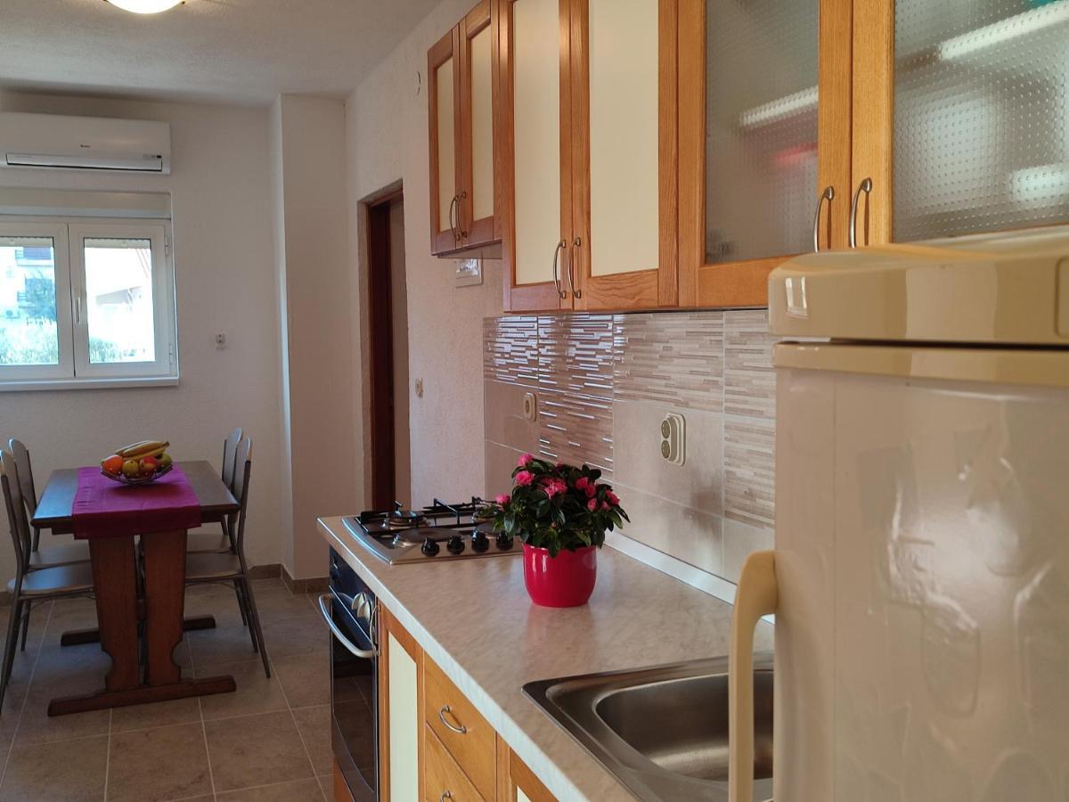 פאקוסטאן Nives Apartmani מראה חיצוני תמונה
